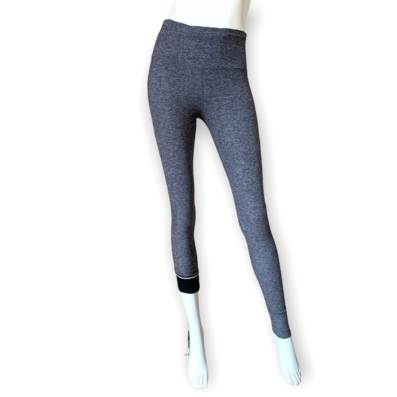 Lululemon high rise pants - Picture 4 of 9